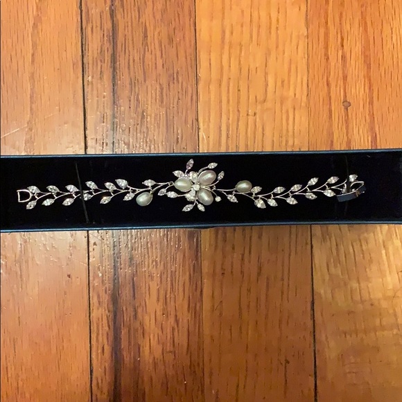 Bridal Pearl Zirconia Bracelet - Picture 5 of 5